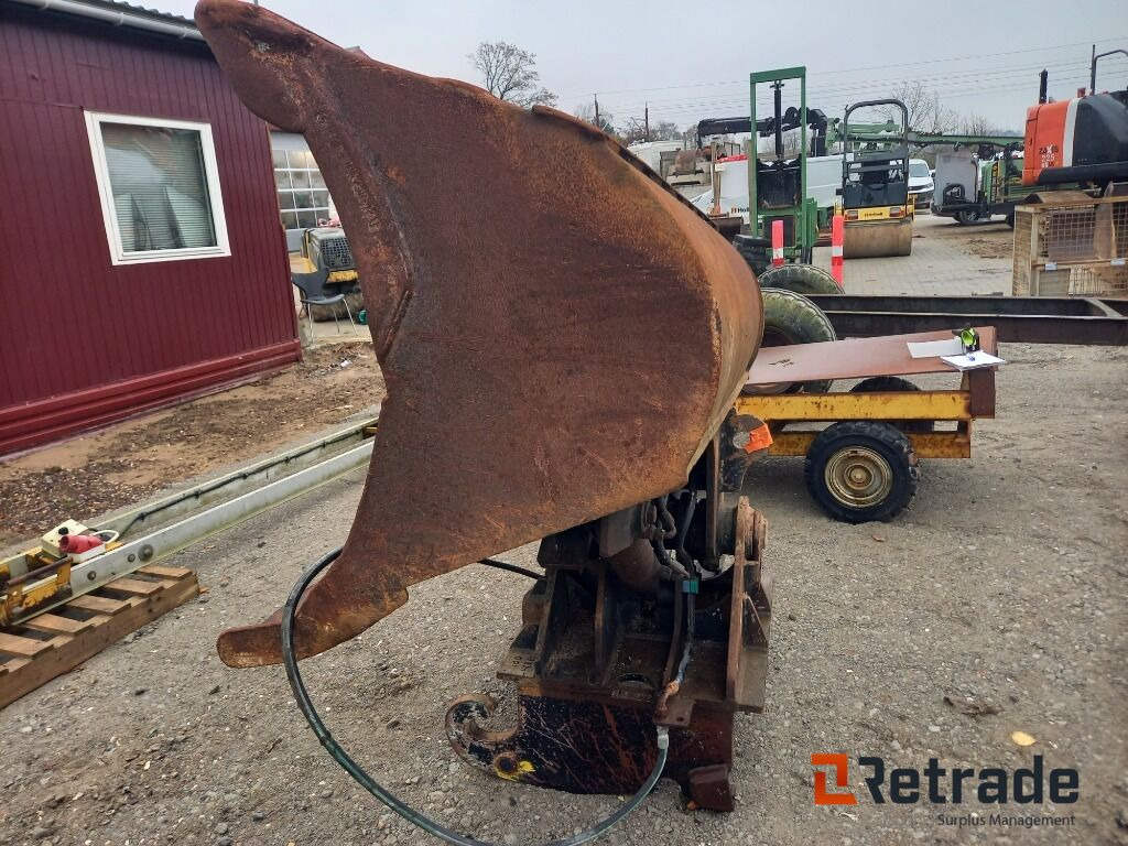 Hydraulisk planerskovl 4824-001 - Godet pour pelle: photos 3 Hydraulisk planerskovl 4824-001 - Godet pour pelle: photos 3