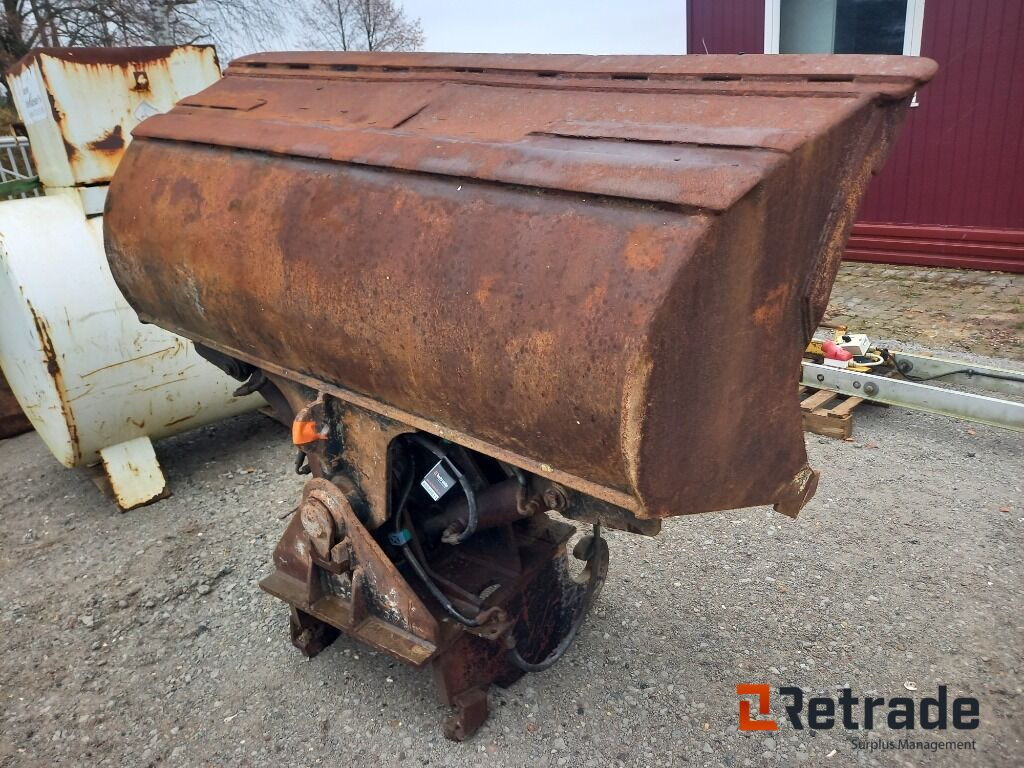 Hydraulisk planerskovl 4824-001 - Godet pour pelle: photos 1 Hydraulisk planerskovl 4824-001 - Godet pour pelle: photos 1