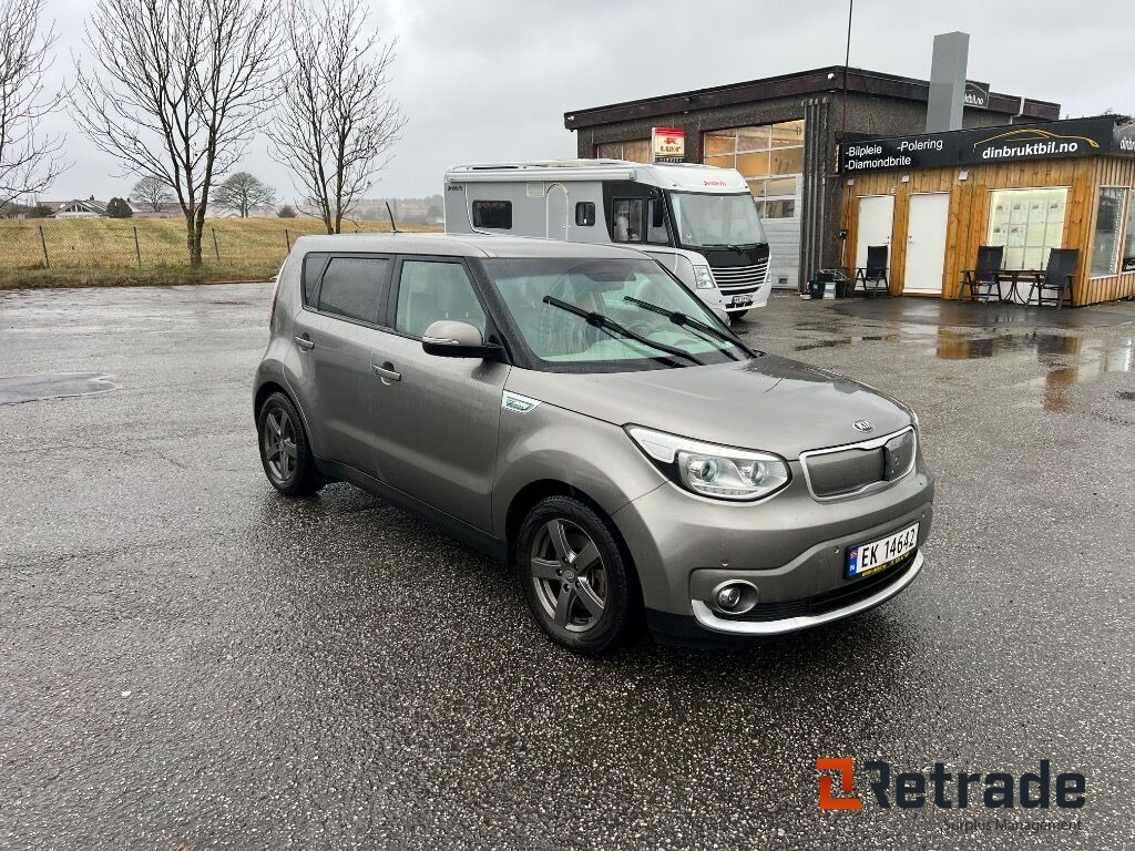 KIA SOUL 2015/ GARANTI MAY 2027 - Voiture: photos 2 KIA SOUL 2015/ GARANTI MAY 2027 - Voiture: photos 2