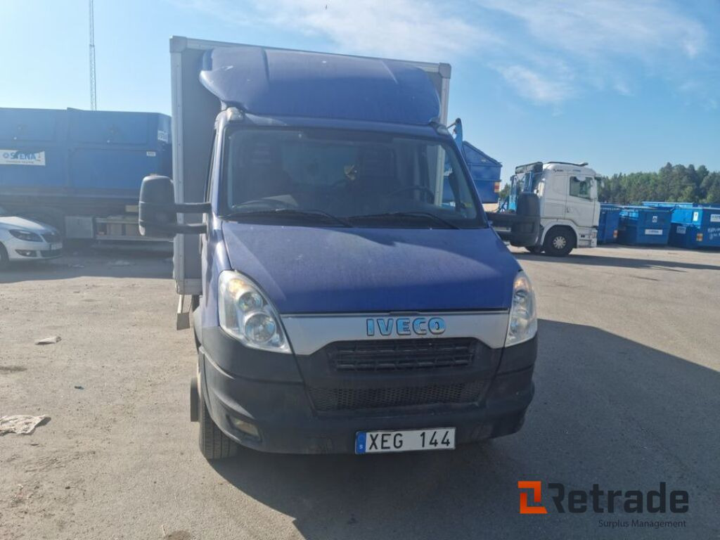 Lastbil Iveco DAILYA EEV - Fourgon grand volume: photos 2 Lastbil Iveco DAILYA EEV - Fourgon grand volume: photos 2