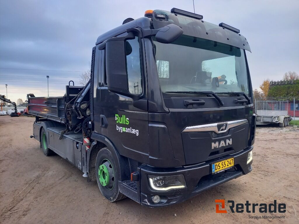 MAN TGL 12. 4X2 BL med Fassi kran - Camion plateau, Camion grue: photos 3 MAN TGL 12. 4X2 BL med Fassi kran - Camion plateau, Camion grue: photos 3