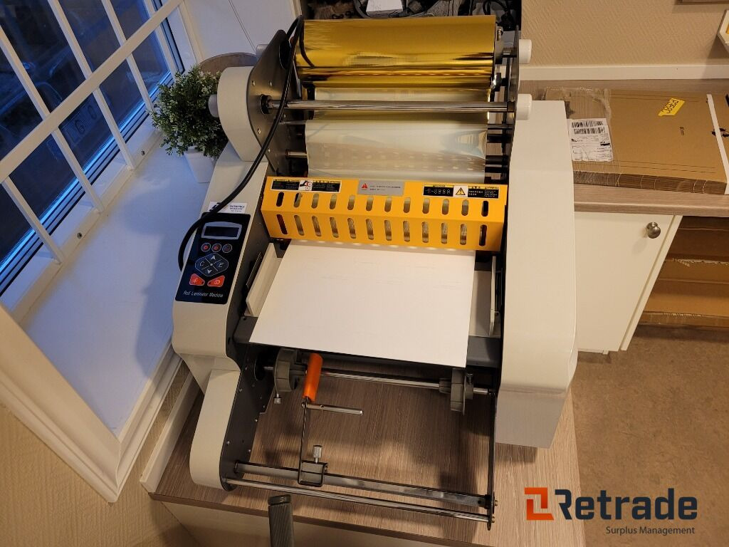 Folieringsmaskin och laminat MULTILAM F350 RW Dual - Matériel industriel: photos 1 Folieringsmaskin och laminat MULTILAM F350 RW Dual - Matériel industriel: photos 1