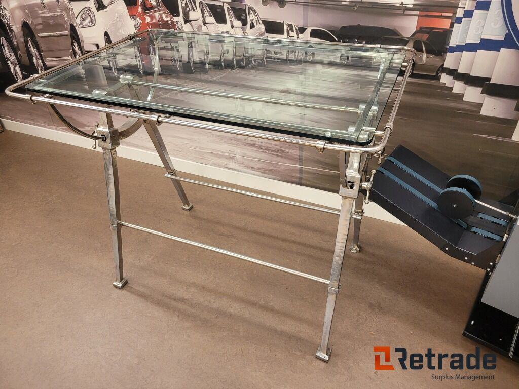 Glasbord skärbord ritbord , design i glas - Matériel industriel: photos 2 Glasbord skärbord ritbord , design i glas - Matériel industriel: photos 2