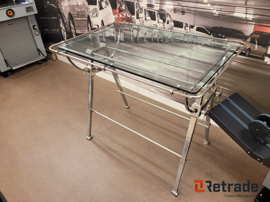 Glasbord skärbord ritbord , design i glas - Matériel industriel: photos 1 Glasbord skärbord ritbord , design i glas - Matériel industriel: photos 1