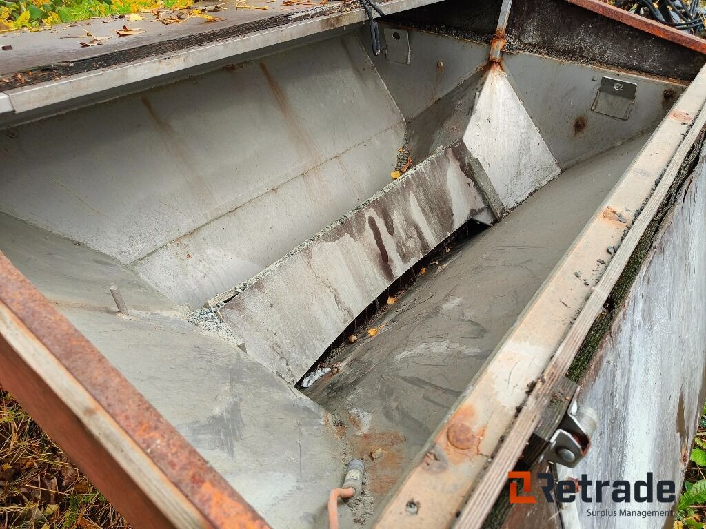 Matériel de chantier Sand/salt spreder Acometis 3200: photos 9 Matériel de chantier Sand/salt spreder Acometis 3200: photos 9