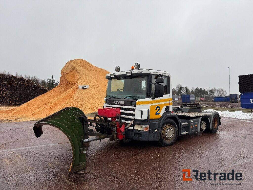 Dragbil Scania P94 6x2 motorredskap med plog - Tracteur routier, Véhicule de voirie/ Spécial: photos 1 Dragbil Scania P94 6x2 motorredskap med plog - Tracteur routier, Véhicule de voirie/ Spécial: photos 1