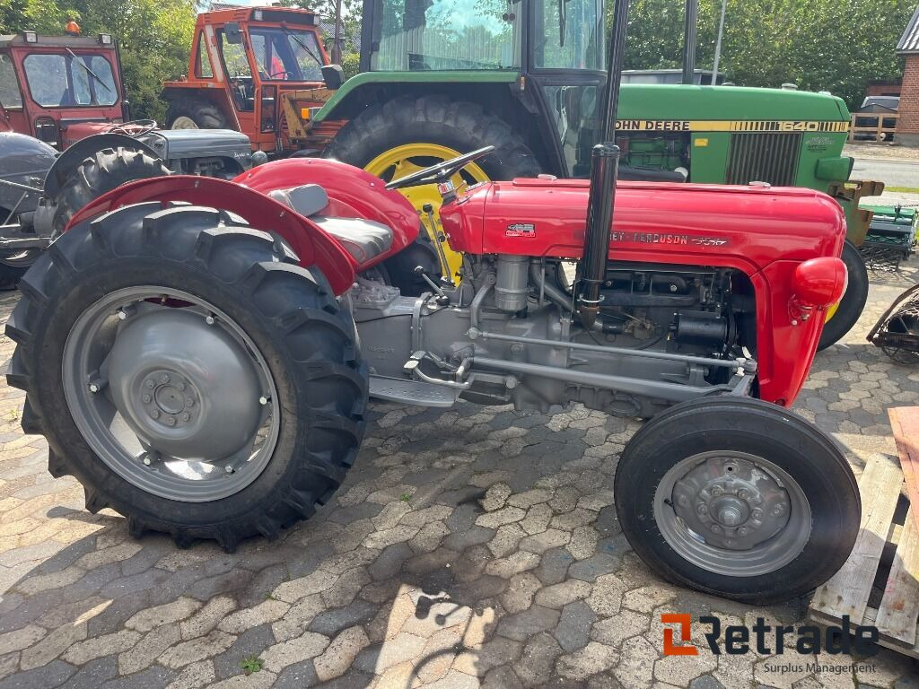 Traktor Massey Ferguson 35 - Tracteur agricole: photos 4 Traktor Massey Ferguson 35 - Tracteur agricole: photos 4