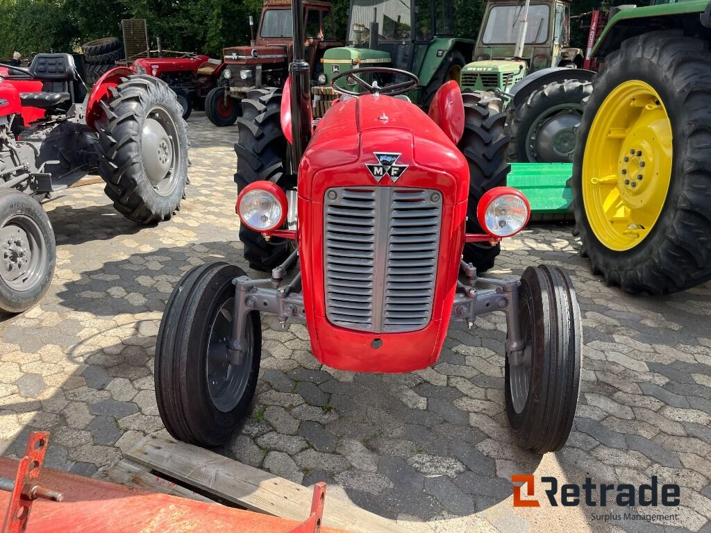 Traktor Massey Ferguson 35 - Tracteur agricole: photos 2 Traktor Massey Ferguson 35 - Tracteur agricole: photos 2