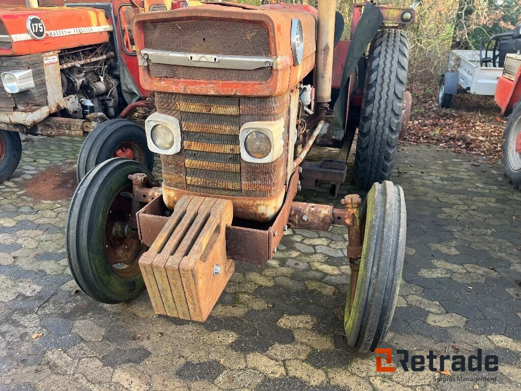 Traktor Massey Ferguson MF 165 - Tracteur agricole: photos 3 Traktor Massey Ferguson MF 165 - Tracteur agricole: photos 3