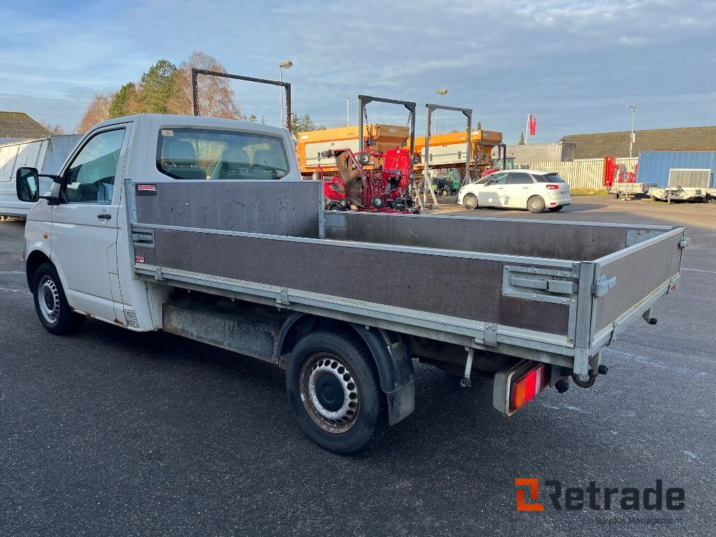 VOLKSWAGEN TRANSPORTER PICK-UP 2,5 TDI - Utilitaire plateau: photos 4 VOLKSWAGEN TRANSPORTER PICK-UP 2,5 TDI - Utilitaire plateau: photos 4