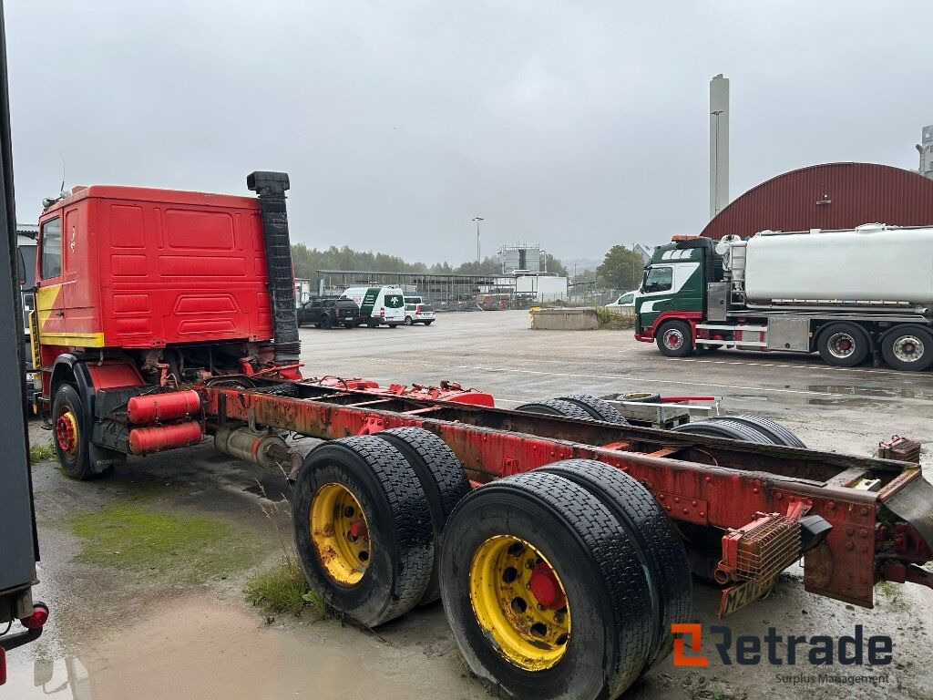 Veteranlastbil SCANIA R142H 6x2 chassi - Châssis cabine: photos 5 Veteranlastbil SCANIA R142H 6x2 chassi - Châssis cabine: photos 5
