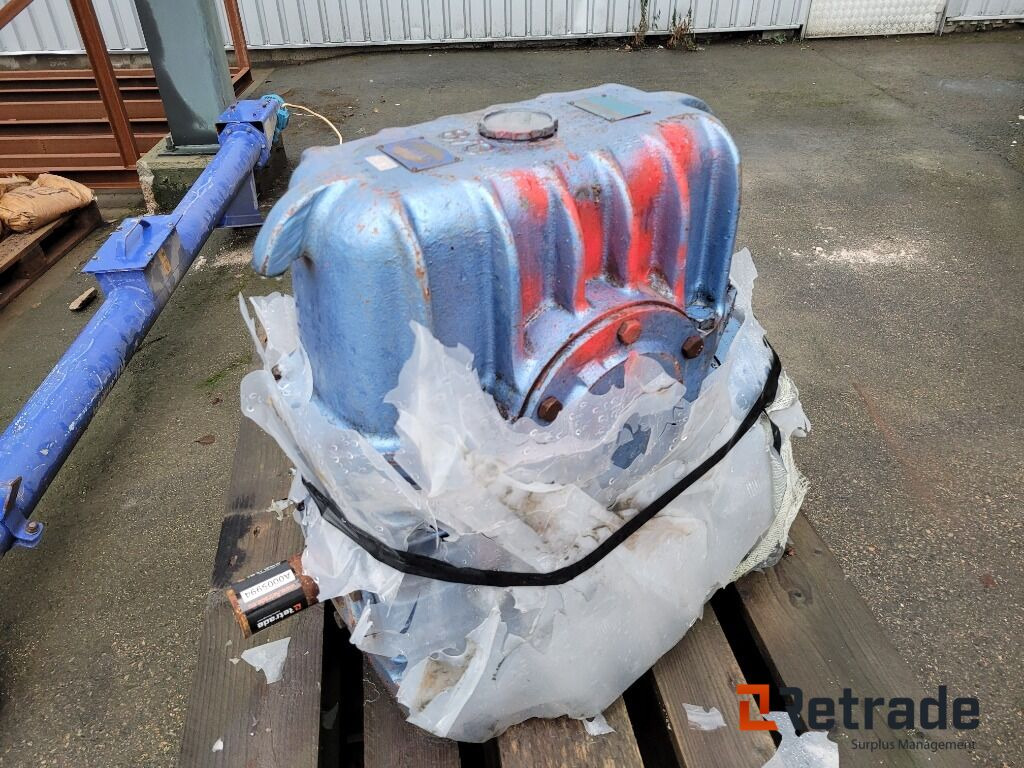 Vinkelväxel Renold Limited - Boîte de vitesse pour Engins de chantier: photos 2 Vinkelväxel Renold Limited - Boîte de vitesse pour Engins de chantier: photos 2