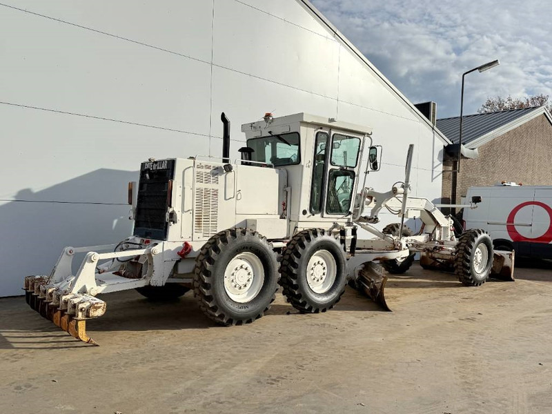 Cat 120H - CE Certified / Brand New Tyres! - Niveleuse: photos 4 Cat 120H - CE Certified / Brand New Tyres! - Niveleuse: photos 4