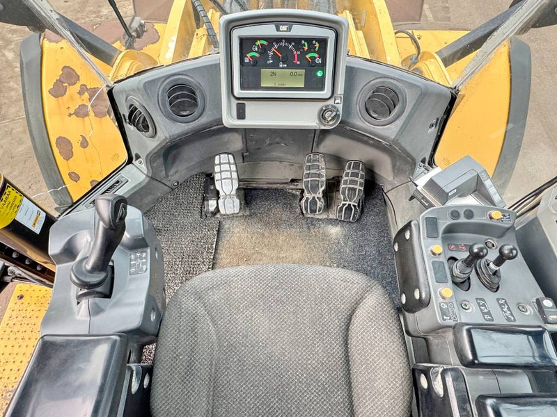 Chargeuse sur pneus Cat 982M - Weighing System / Central Greasing: photos 8