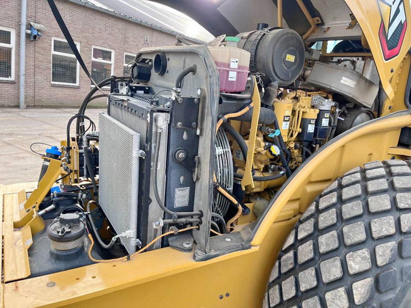 Compacteur Cat CS66B Excellent Condition / Low Hours / CE: photos 16