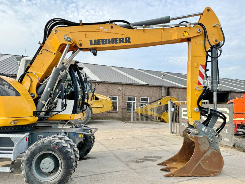 Pelle sur pneus Liebherr A920 EW Litronic - Likufix: photos 10