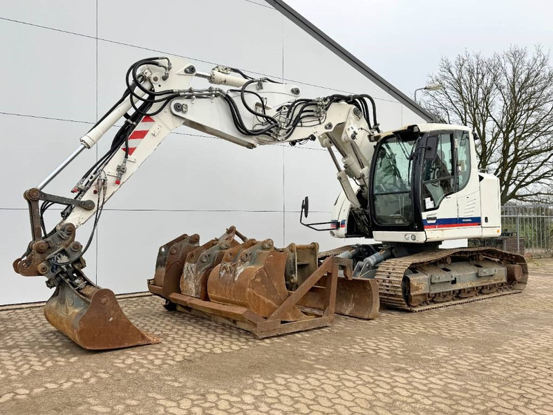 Liebherr R914 Compact - Triple Boom + Extra Attachments - Pelle sur chenille: photos 4 Liebherr R914 Compact - Triple Boom + Extra Attachments - Pelle sur chenille: photos 4