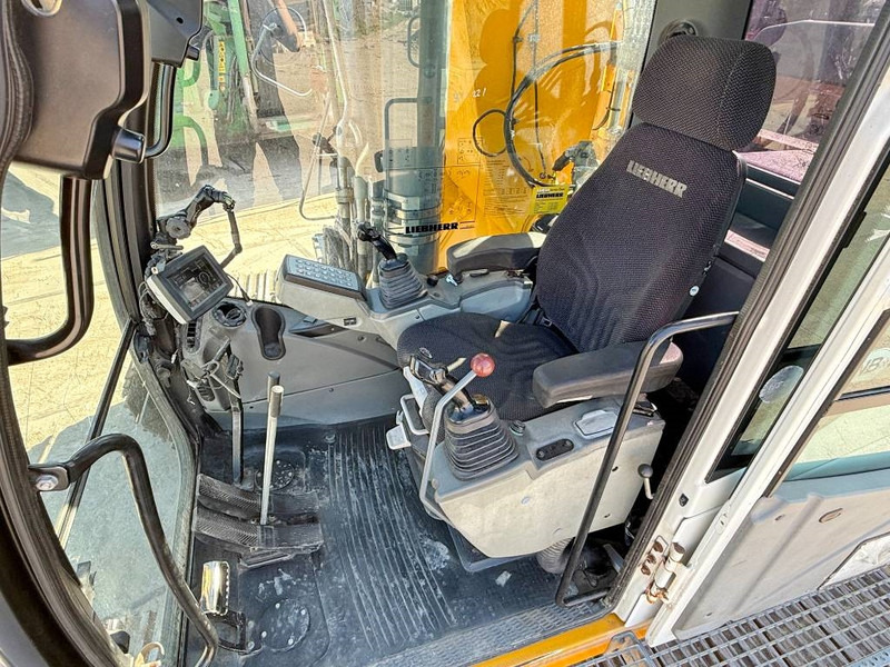 Pelle Liebherr R946LC SHD - 15 Meter Long Reach / Dutch Machine: photos 6