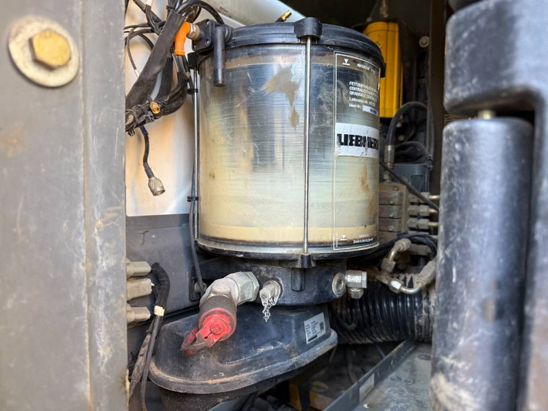 Pelle Liebherr R946LC SHD - 15 Meter Long Reach / Dutch Machine: photos 17