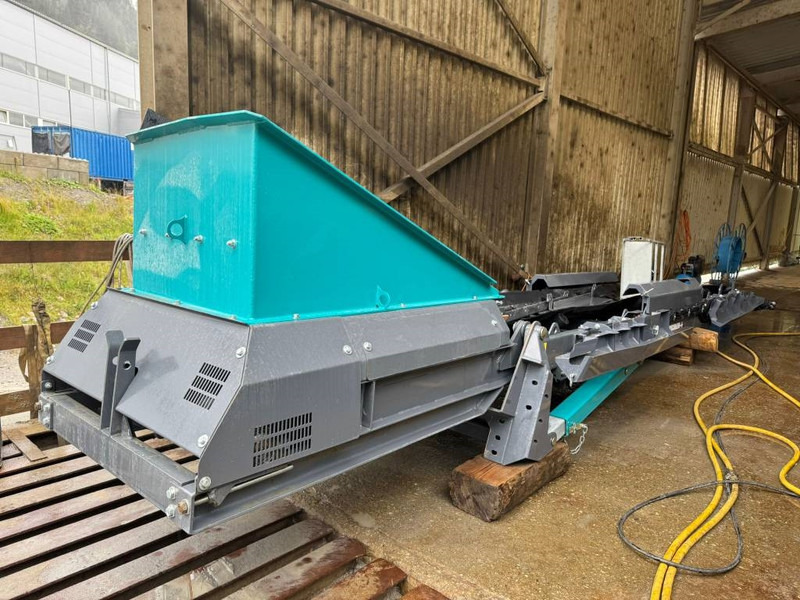 Crible Powerscreen Warrior 2400 - Only 1000 Hours! Extra Conveyor: photos 16