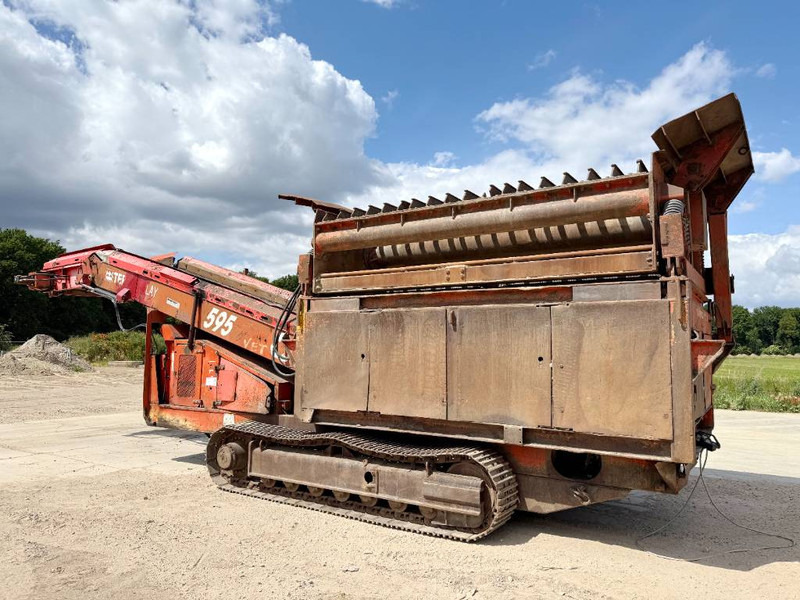 Terex 595 - Deutz Engine / Good Overall Condition - Crible: photos 3 Terex 595 - Deutz Engine / Good Overall Condition - Crible: photos 3