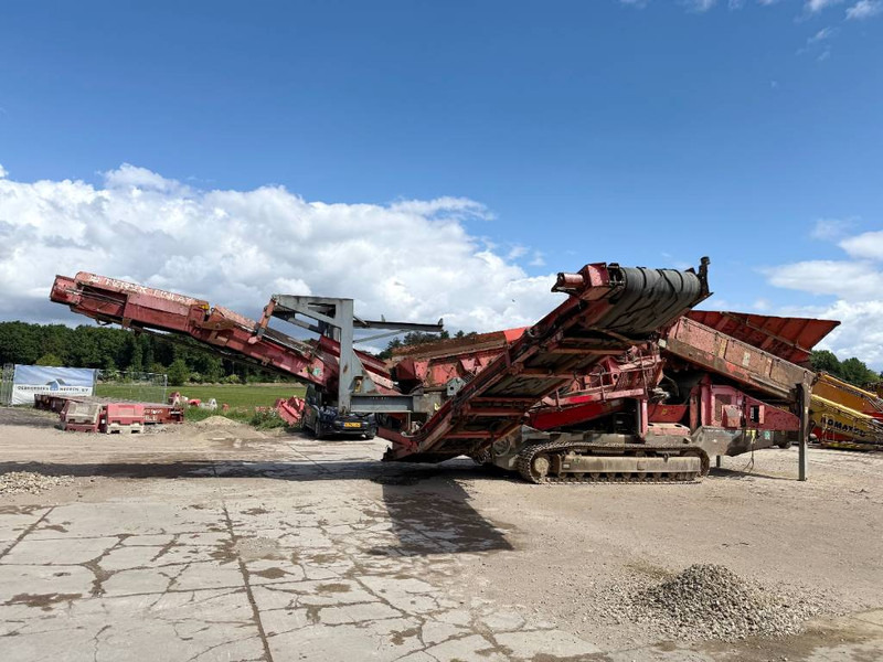 Terex Finlay 883T - Only 1764 Hours! Deutz Engine - Crible: photos 1 Terex Finlay 883T - Only 1764 Hours! Deutz Engine - Crible: photos 1