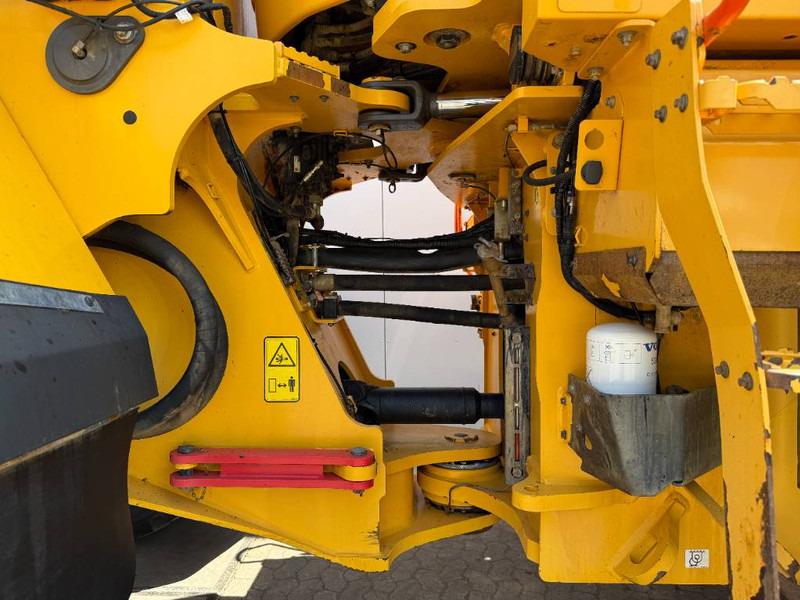 Chargeuse sur pneus Volvo L220H - 3rd Function: photos 19
