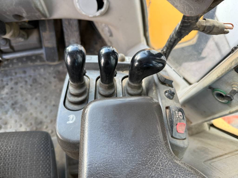 Chargeuse sur pneus Volvo L220H - German Machine / 3rd Function: photos 10