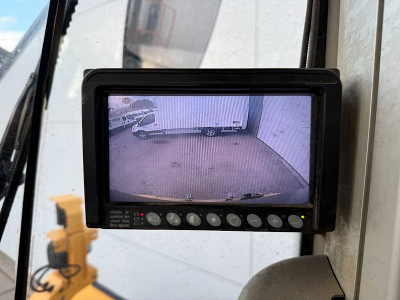 Chargeuse sur pneus Volvo L220H - German Machine / 3rd Function: photos 11
