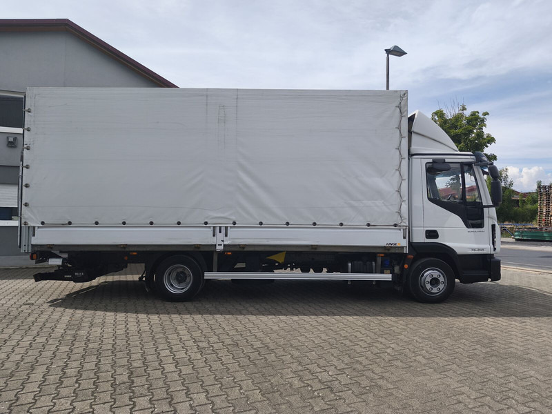 Iveco Eurocargo 75-210 Plane 3-Sitzer 4x2 Euro 6 LBW (20) - Camion à rideaux coulissants: photos 4 Iveco Eurocargo 75-210 Plane 3-Sitzer 4x2 Euro 6 LBW (20) - Camion à rideaux coulissants: photos 4