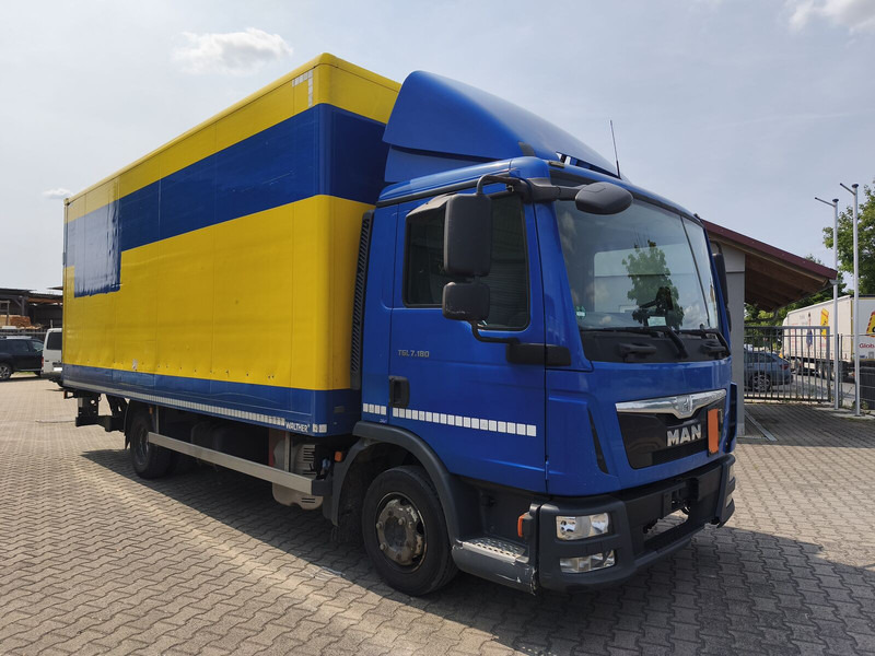 MAN TGL 7.180 8.180 - Camion fourgon: photos 2 MAN TGL 7.180 8.180 - Camion fourgon: photos 2