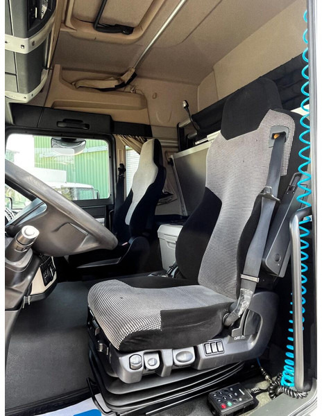 Camion à rideaux coulissants MAN TGL 8.220: photos 10