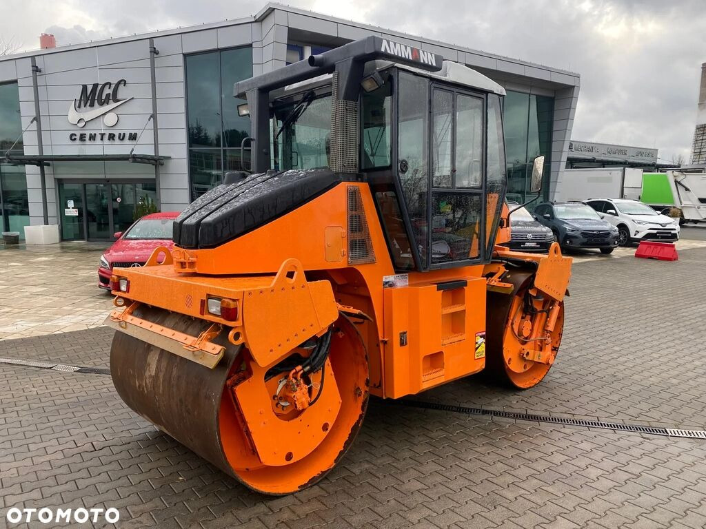 Ammann AV95-2 / Vibrations / 1 Owner / NEW Service Ammann AV95-2 / Vibrations / 1 Owner / NEW Service - Rouleau compresseur: photos 1 Ammann AV95-2 / Vibrations / 1 Owner / NEW Service Ammann AV95-2 / Vibrations / 1 Owner / NEW Service - Rouleau compresseur: photos 1