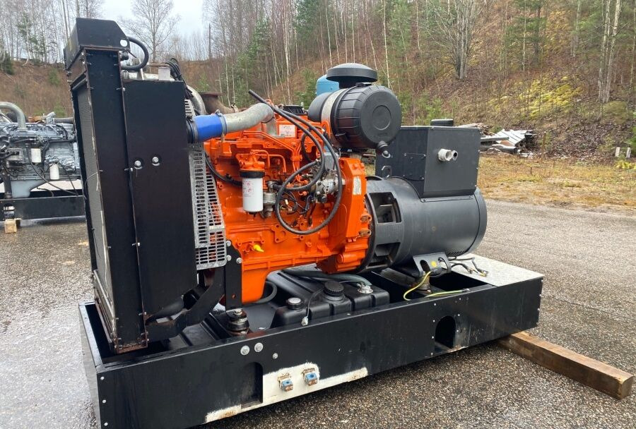 Groupe électrogène neuf Diversen ECP34 2S4 - Iveco Engine,126kVA,New oils, filters, Mecc Alte ECP34 2S4: photos 13