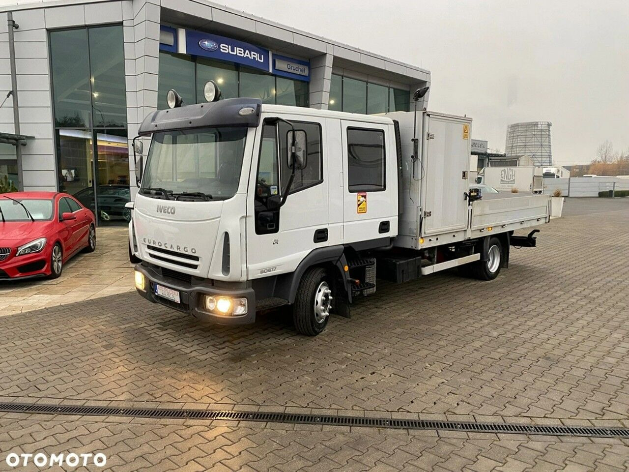 Iveco Eurocargo ML80E17 - Camion plateau, Camion grue: photos 2 Iveco Eurocargo ML80E17 - Camion plateau, Camion grue: photos 2