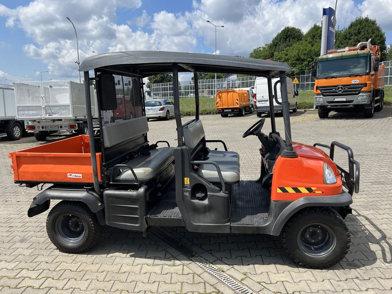 Kubota RTV 1140 / Double cabin + tipper/ 4X4 / Chepper P RTV 1140 / Double cabin + tipper/ 4X4 / Chepper Price - Quadricycle: photos 3 Kubota RTV 1140 / Double cabin + tipper/ 4X4 / Chepper P RTV 1140 / Double cabin + tipper/ 4X4 / Chepper Price - Quadricycle: photos 3