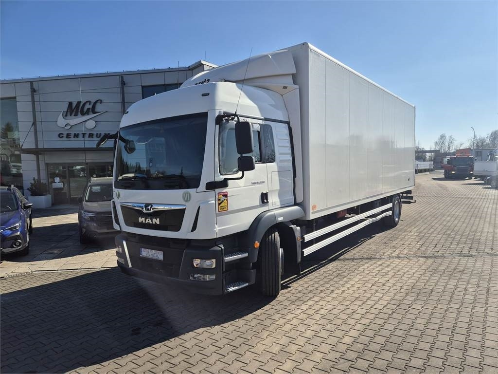 MAN TGM 15.290 / HIGH CONTAINER / SERVICED! / 1 OWNER - Camion fourgon: photos 1 MAN TGM 15.290 / HIGH CONTAINER / SERVICED! / 1 OWNER - Camion fourgon: photos 1