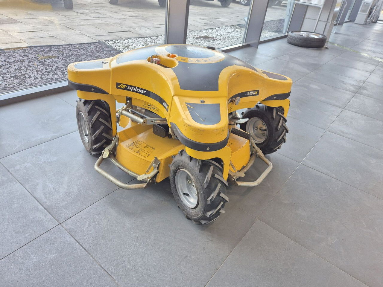 Spider MINI Mini Spider II / 4X4 / NEW Service / Works Great - Motofaucheuse: photos 1 Spider MINI Mini Spider II / 4X4 / NEW Service / Works Great - Motofaucheuse: photos 1