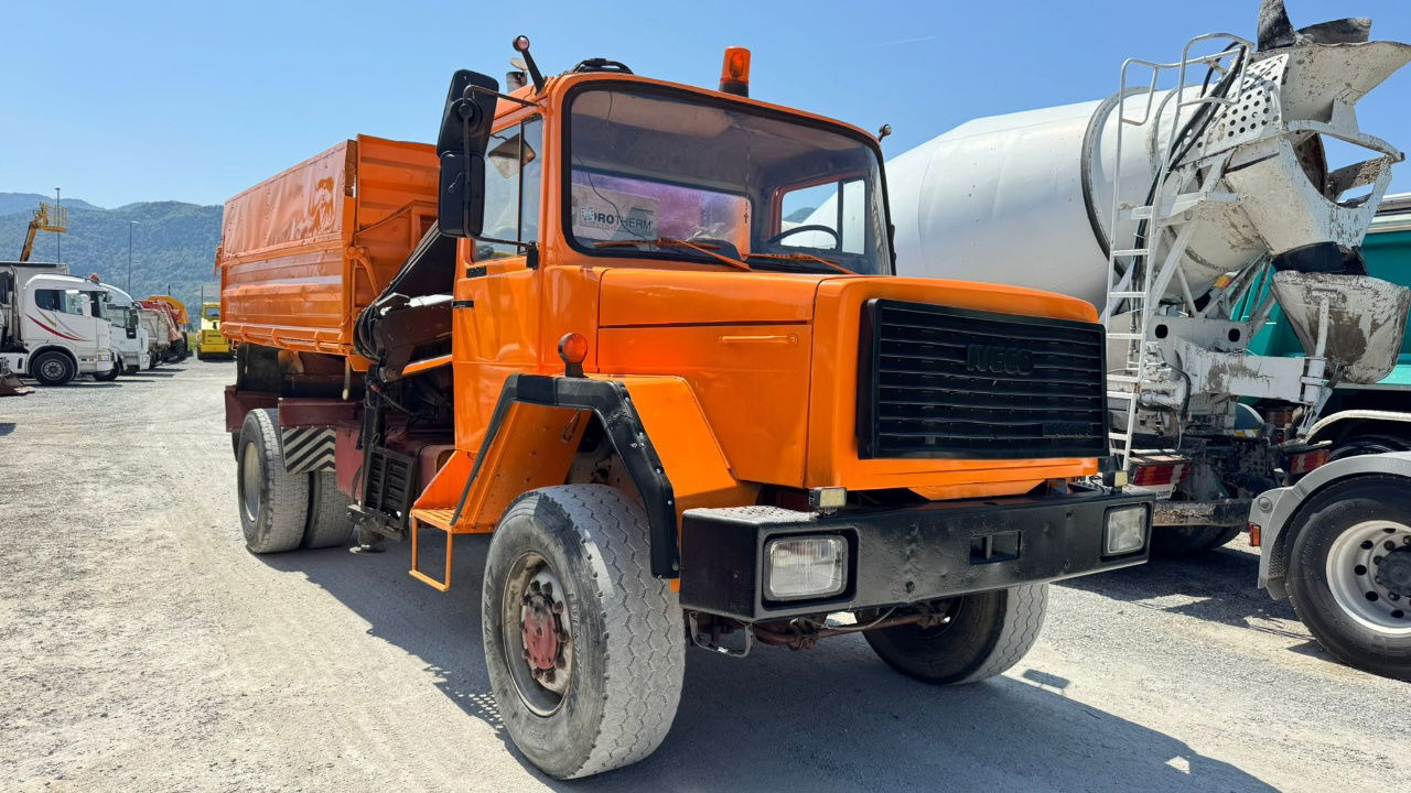 Iveco 160-23 4x4 tipper - crane 9m - Camion benne: photos 2 Iveco 160-23 4x4 tipper - crane 9m - Camion benne: photos 2