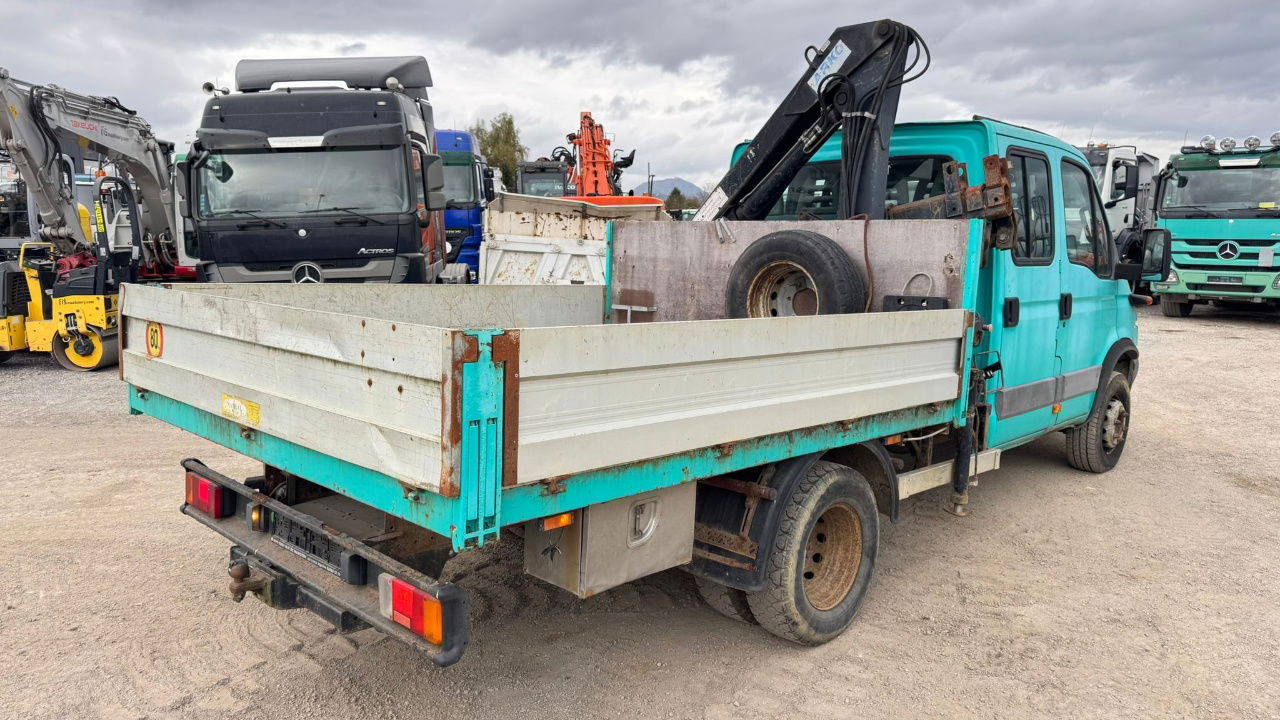 Iveco Daily 65 C15 stake body - Hiab 045-3 - 7.5M - Utilitaire plateau, Utilitaire double cabine: photos 3 Iveco Daily 65 C15 stake body - Hiab 045-3 - 7.5M - Utilitaire plateau, Utilitaire double cabine: photos 3