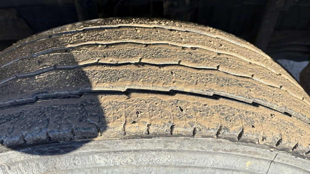 Camion benne MAN 27.403 - 6x4 - 3 sided tipper - perfect: photos 11