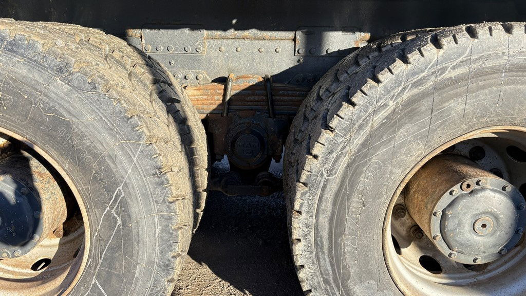 Camion benne MAN 27.403 - 6x4 - 3 sided tipper - perfect: photos 13