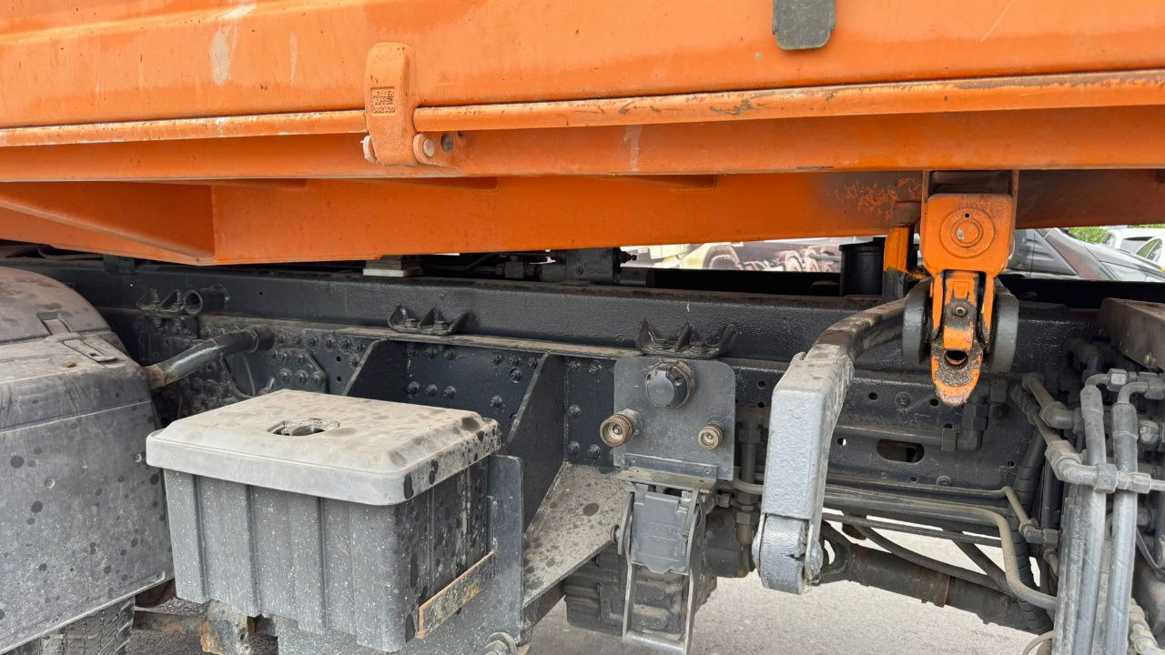 MAN TGA 18.320 4X4 meiller tipper - euro 4 - Camion benne: photos 4 MAN TGA 18.320 4X4 meiller tipper - euro 4 - Camion benne: photos 4