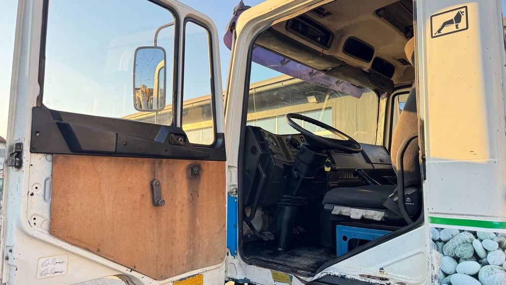 Châssis cabine MAN - spring: photos 15