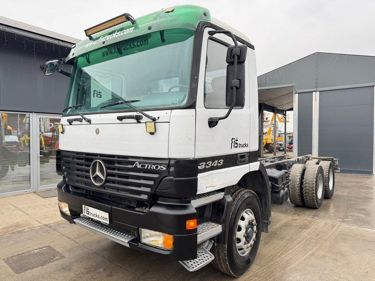 Mercedes-Benz Actros 3331 B 6x4 chassis - big axle - Châssis cabine: photos 1 Mercedes-Benz Actros 3331 B 6x4 chassis - big axle - Châssis cabine: photos 1