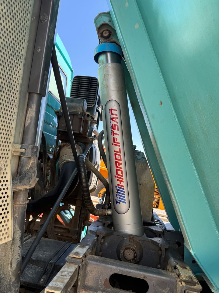 Mercedes-Benz Actros 4448 10x4 mulda tipper - euro 5 - lifting axle - Camion benne: photos 5 Mercedes-Benz Actros 4448 10x4 mulda tipper - euro 5 - lifting axle - Camion benne: photos 5