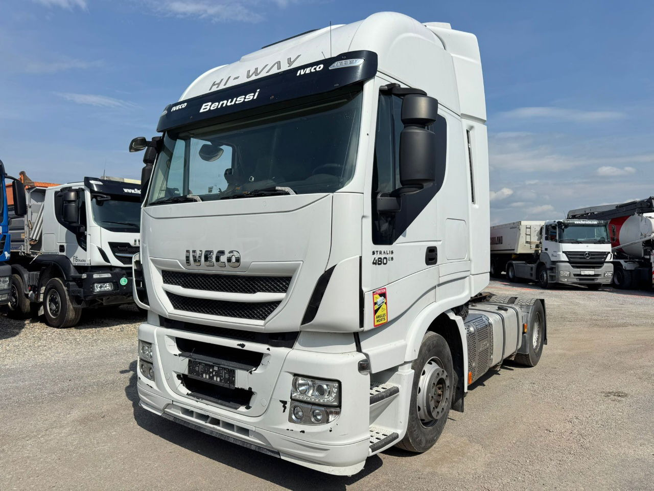 Iveco Stralis AS440 D48 T 4X2 tractor unit - euro 6 - retarder - Tracteur routier: photos 1 Iveco Stralis AS440 D48 T 4X2 tractor unit - euro 6 - retarder - Tracteur routier: photos 1