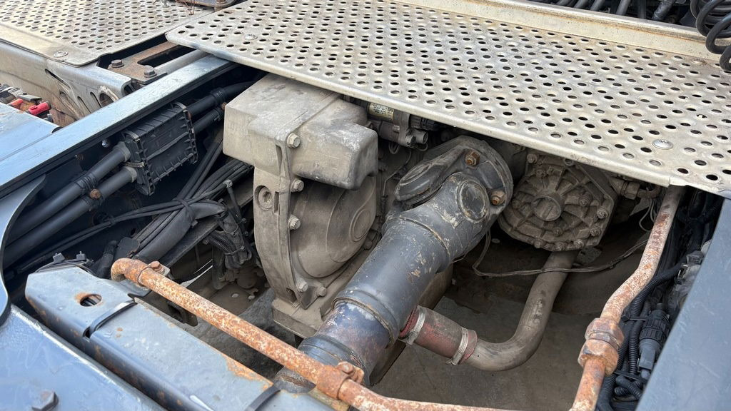 Mercedes-Benz Actros 1846 L 4x2 tractor unit - retarder - Tracteur routier: photos 4 Mercedes-Benz Actros 1846 L 4x2 tractor unit - retarder - Tracteur routier: photos 4