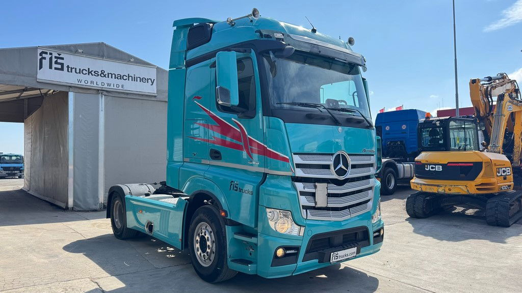 Mercedes-Benz Actros 1853 LS 4x2 tractor unit - retarder - tipp. hydraulics - Tracteur routier: photos 3 Mercedes-Benz Actros 1853 LS 4x2 tractor unit - retarder - tipp. hydraulics - Tracteur routier: photos 3
