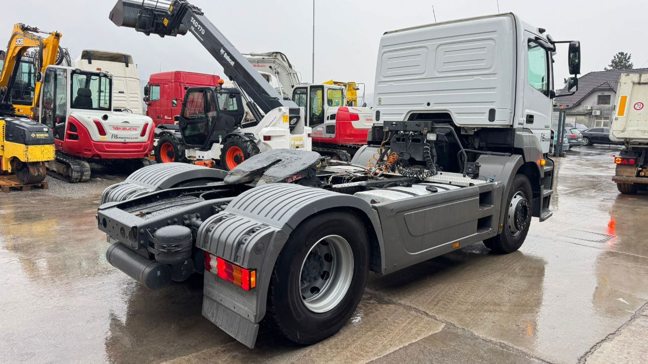 Mercedes-Benz Axor 1836 4x2 tipper hydraulics - Tracteur routier: photos 3 Mercedes-Benz Axor 1836 4x2 tipper hydraulics - Tracteur routier: photos 3